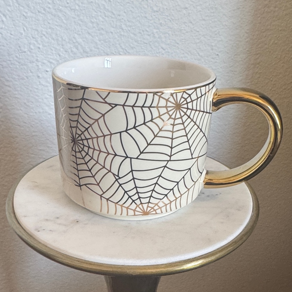 Elegant Gold-Handled Spiderweb Mug